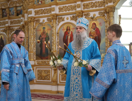 Преосвященнейший епископ Валуйский и Алексеевский Савва молитвенно отметил день своего тезоименитства