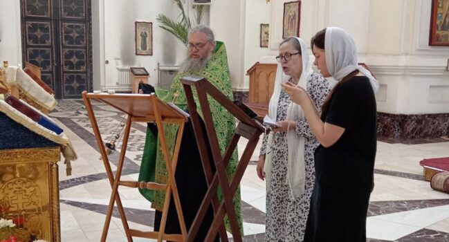 В день памяти святых благоверных князя Петра и княгини Февронии Муромских чудотворцев в Свято-Николаевском соборе г.Валуйки было совершено особое молебное пение